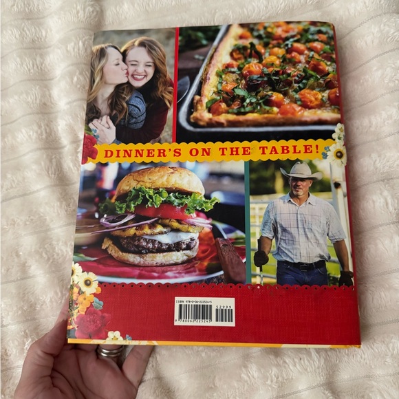 The Pioneer Woman Cooks: Dinnertime Cookbook by Ree Drummond - Red Cover - Picture 3 of 4